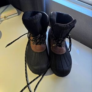 All weather boots